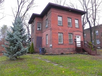 Maple Street, Middletown, CT, 06457