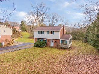 Westland Dr, Gibsonia, PA, 15044