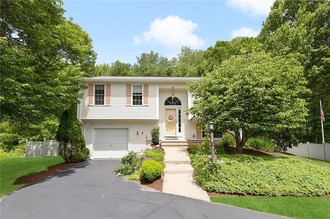 16 Sturbridge Way, West Warwick, RI, 02893