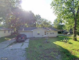 S Willow St, Butler, MO, 64730