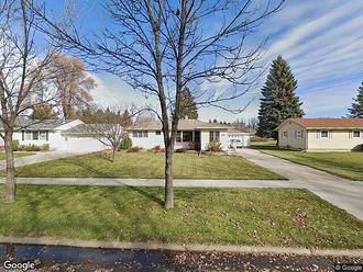 1830 River Rd Nw, East Grand Forks, MN, 56721