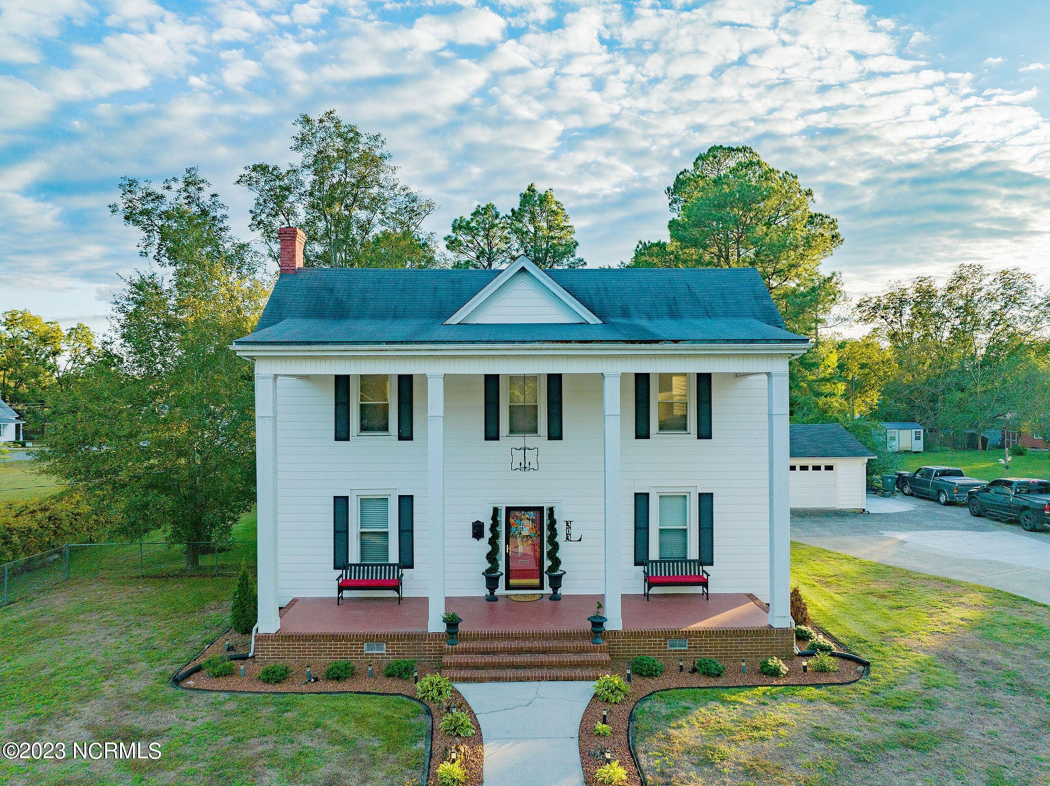 Main image