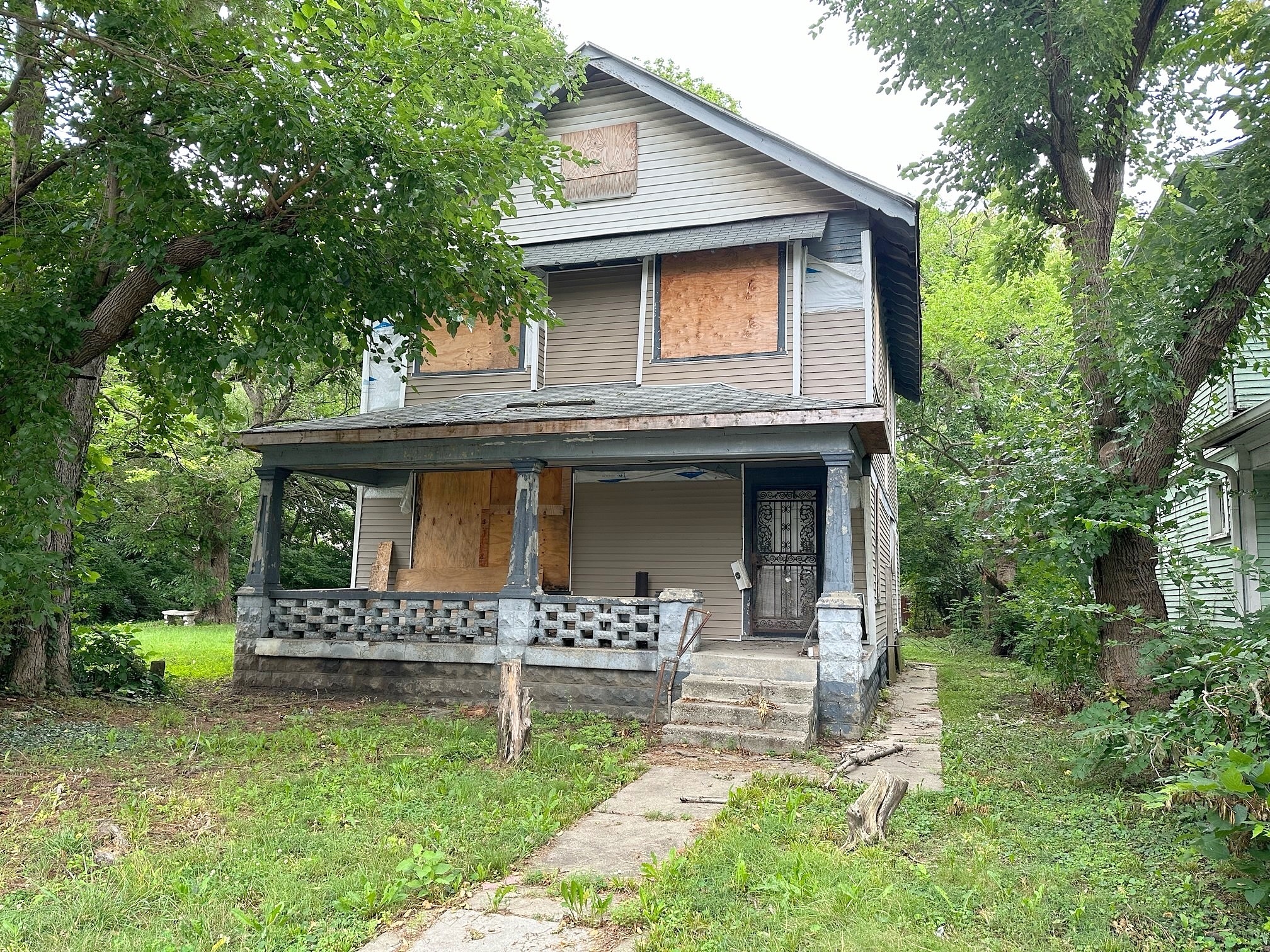Main image