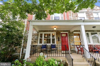 919 Perry Pl Ne, Washington, DC, 20017