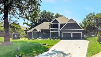 70 Arrowhead Dr, Lexington, MO, 64067