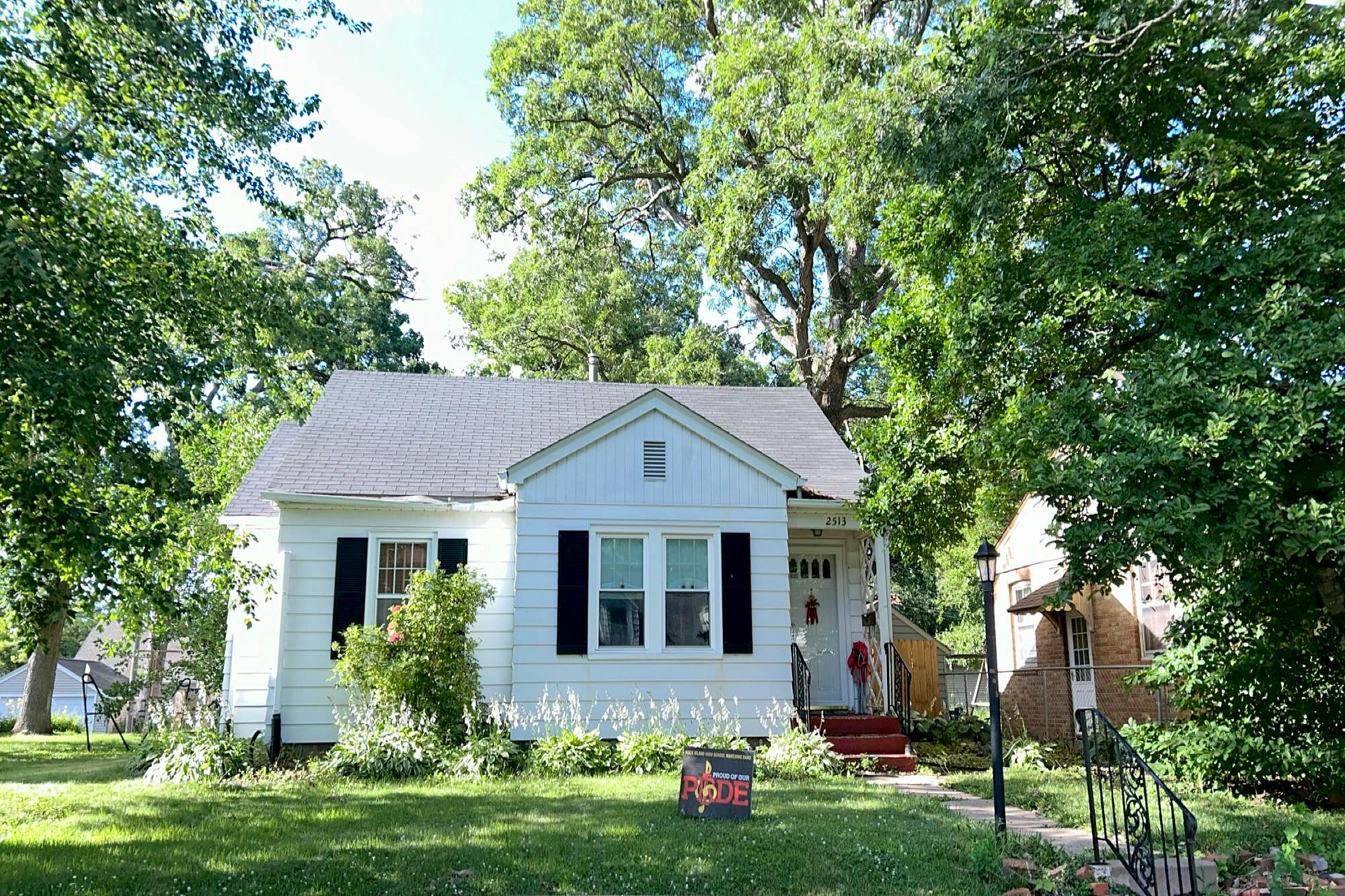 Main image