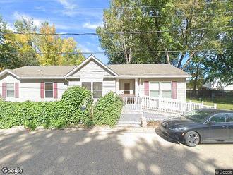 216 Holiday Park Vlg, Jamestown, ND, 58401