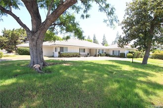 Mayall St, Northridge, CA, 91324