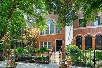 2238 N Southport Ave, Chicago, IL, 60614