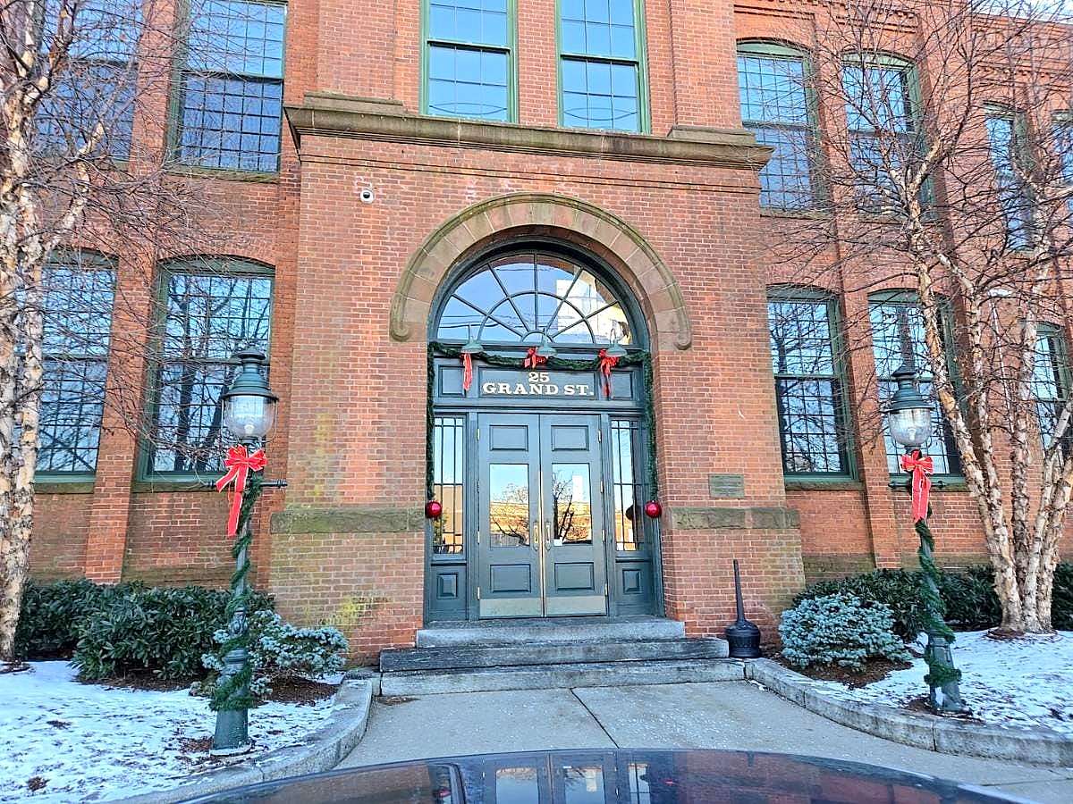 Main image
