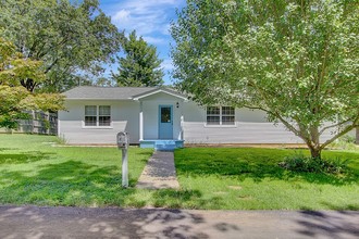 282 Chappel Hill Rd, Hot Springs National Park, AR, 71913