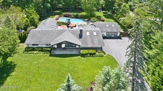 Stonehedge Dr S, Greenwich, CT, 06831