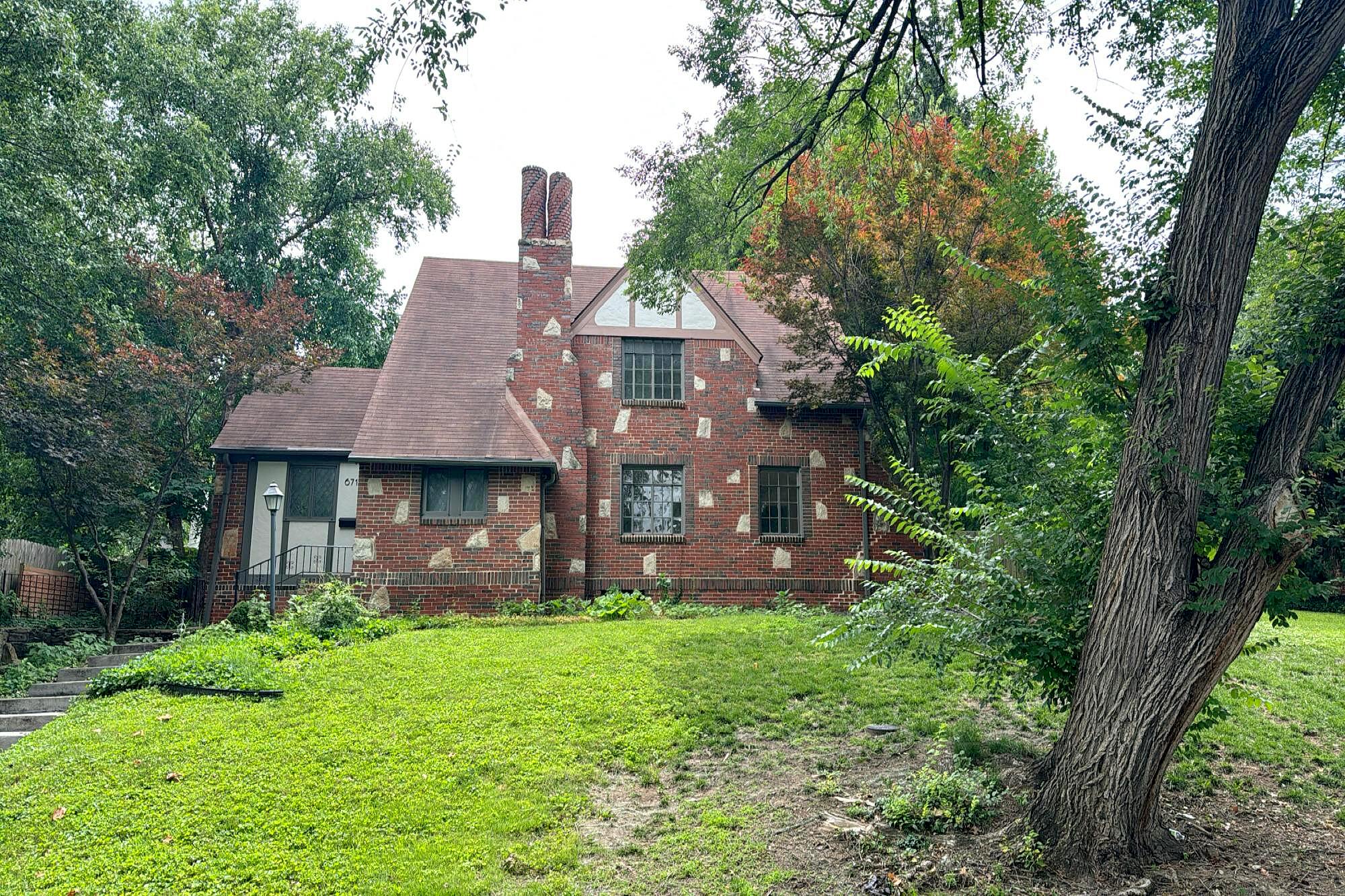 Main image