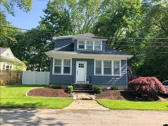 8 Foster St, Barrington, RI, 02806