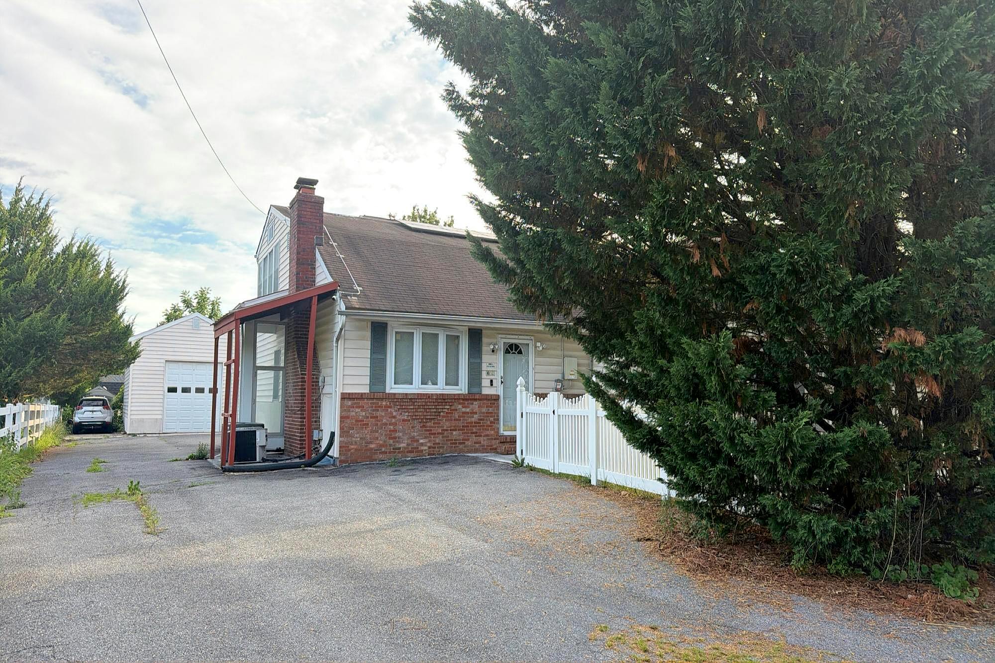 Main image
