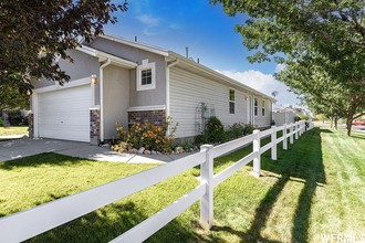5882 W Empress Ct, West Jordan, UT, 84081