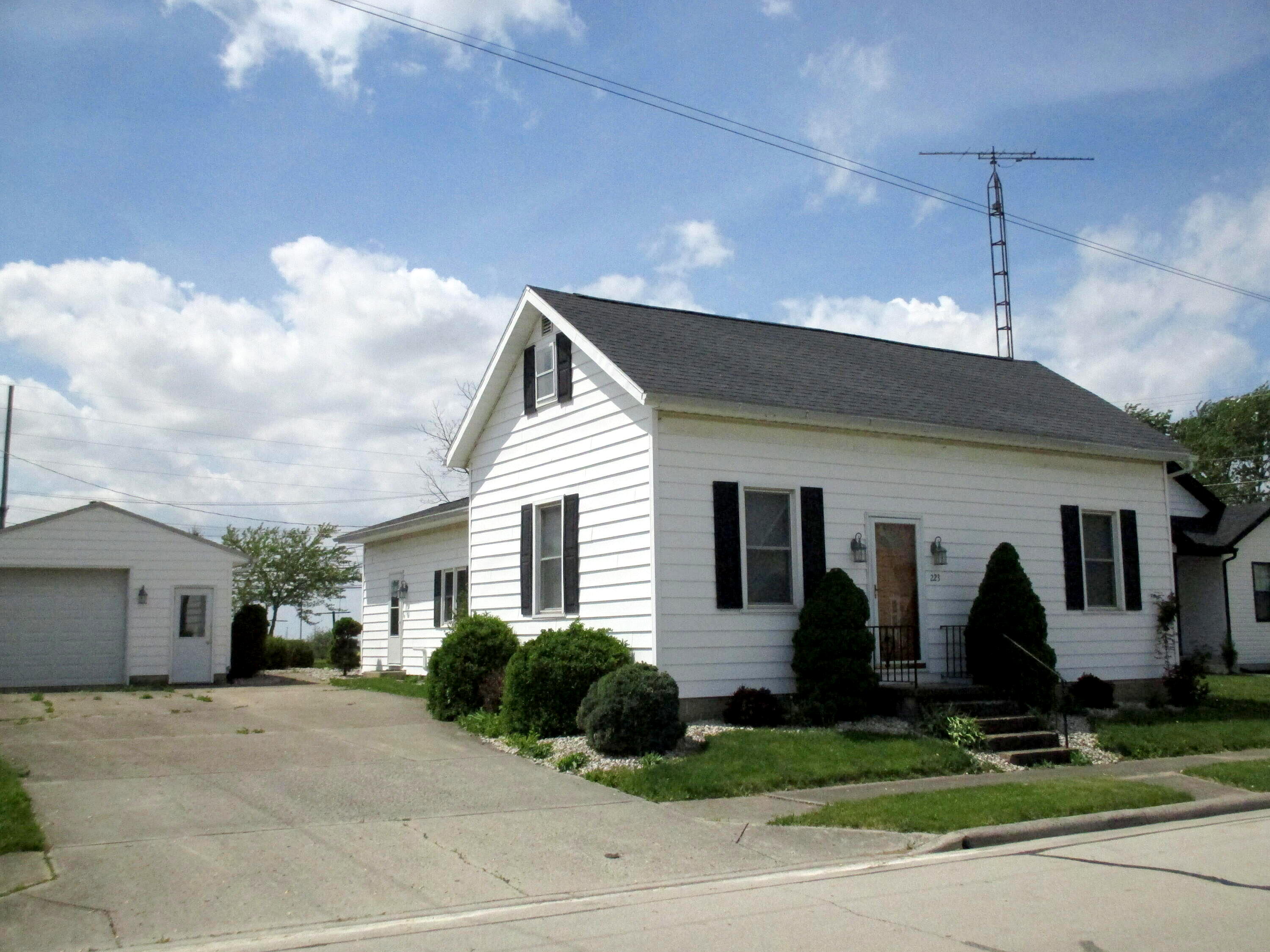 Main image