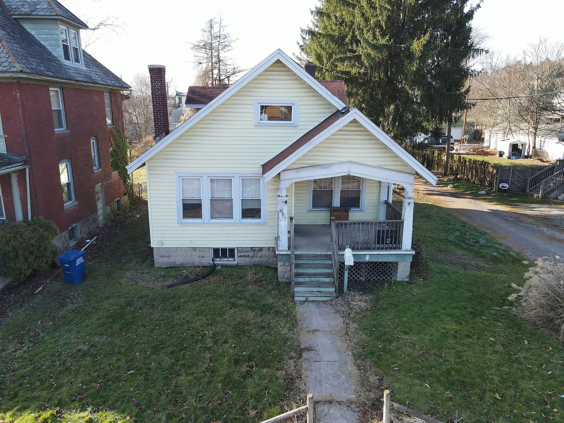 Main image
