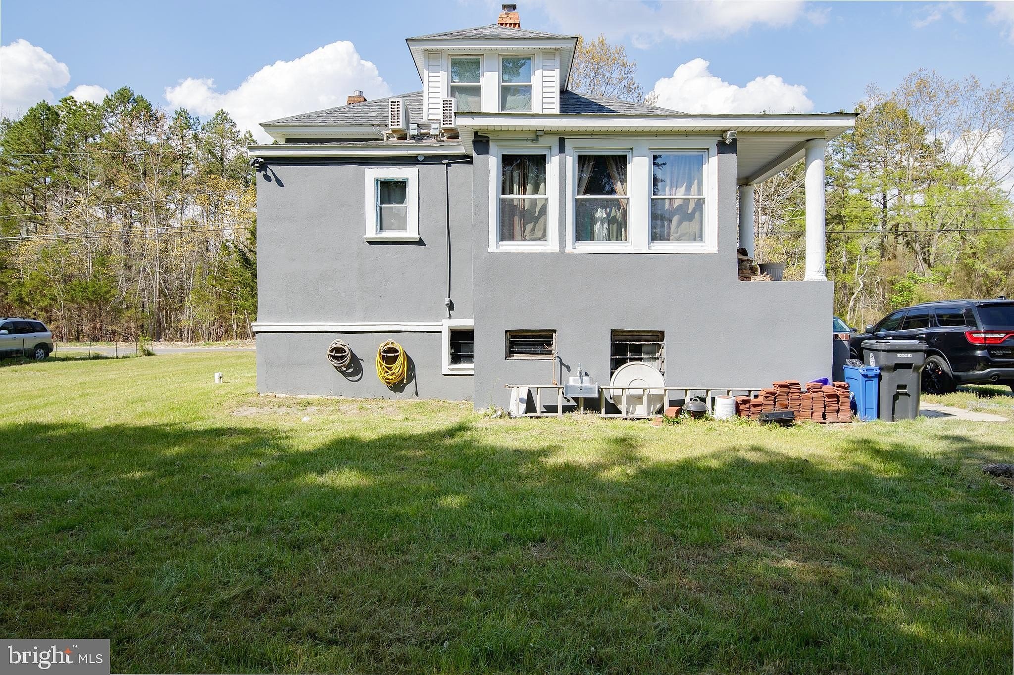 Main image