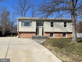 Saint John Pl, Alexandria, VA, 22311
