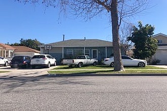 Autry Ave, Lakewood, CA, 90712