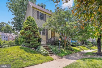 2956 Oakleigh Ln, Oakton, VA, 22124