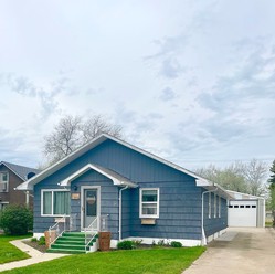 306 1st Ave Sw, Bowman, ND, 58623