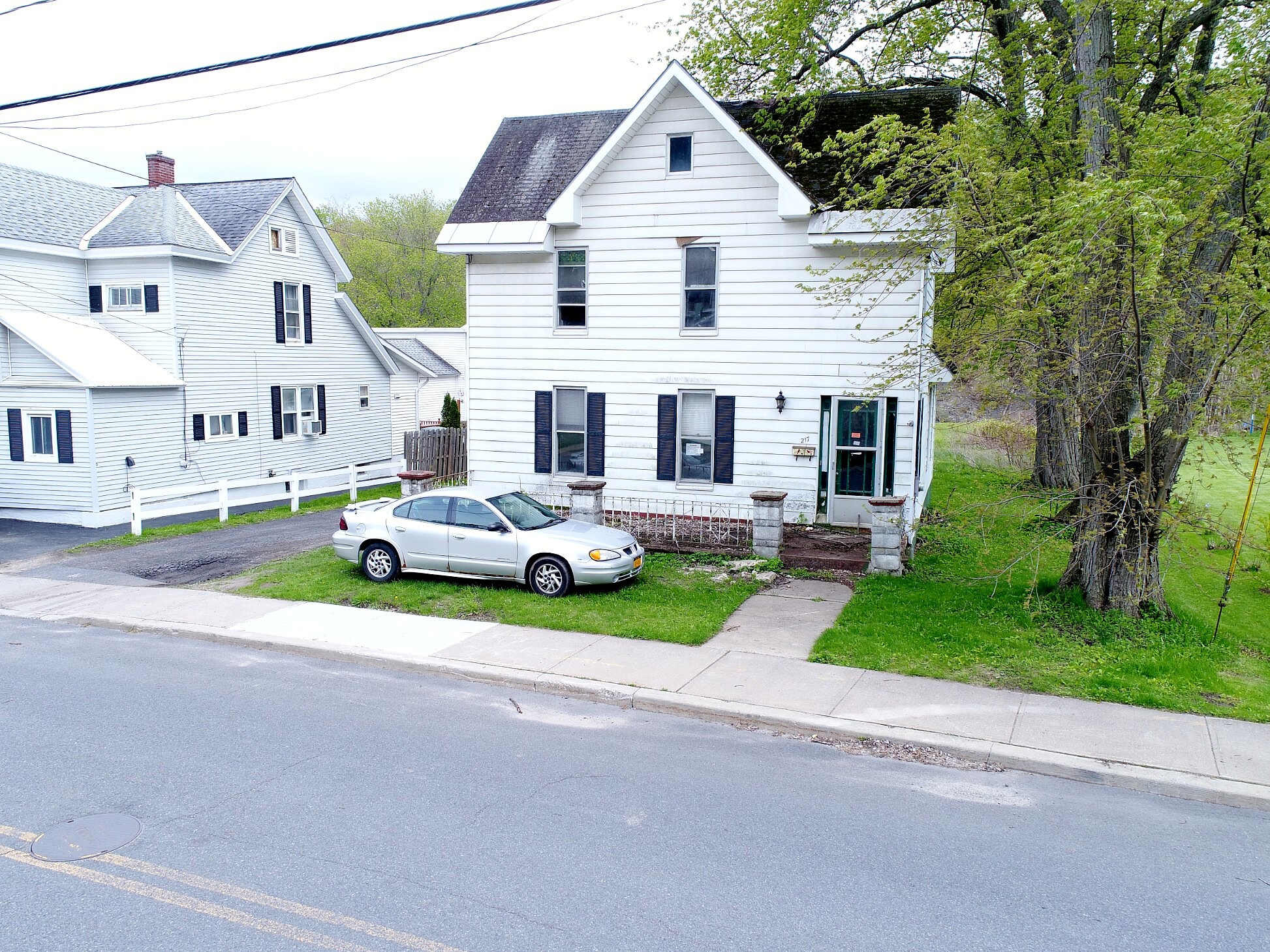 Main image