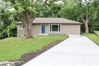 3705 Plaza Dr, Kansas City, KS, 66104